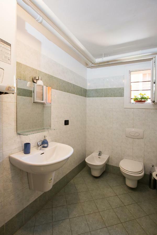 Sant'Orsola Apartment Болонья Экстерьер фото